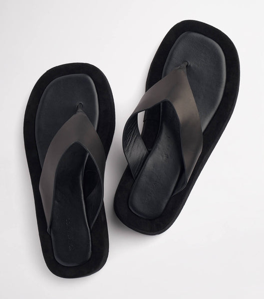 Black Tony Bianco Ives Black Como 3.5cm Slides | EPHHC84100