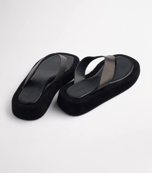 Black Tony Bianco Ives Black Como 3.5cm Slides | EPHHC84100