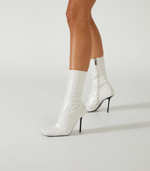 White Tony Bianco Remie Ecru Crinkle Patent 10.5cm Ankle Boots | APHDF41399